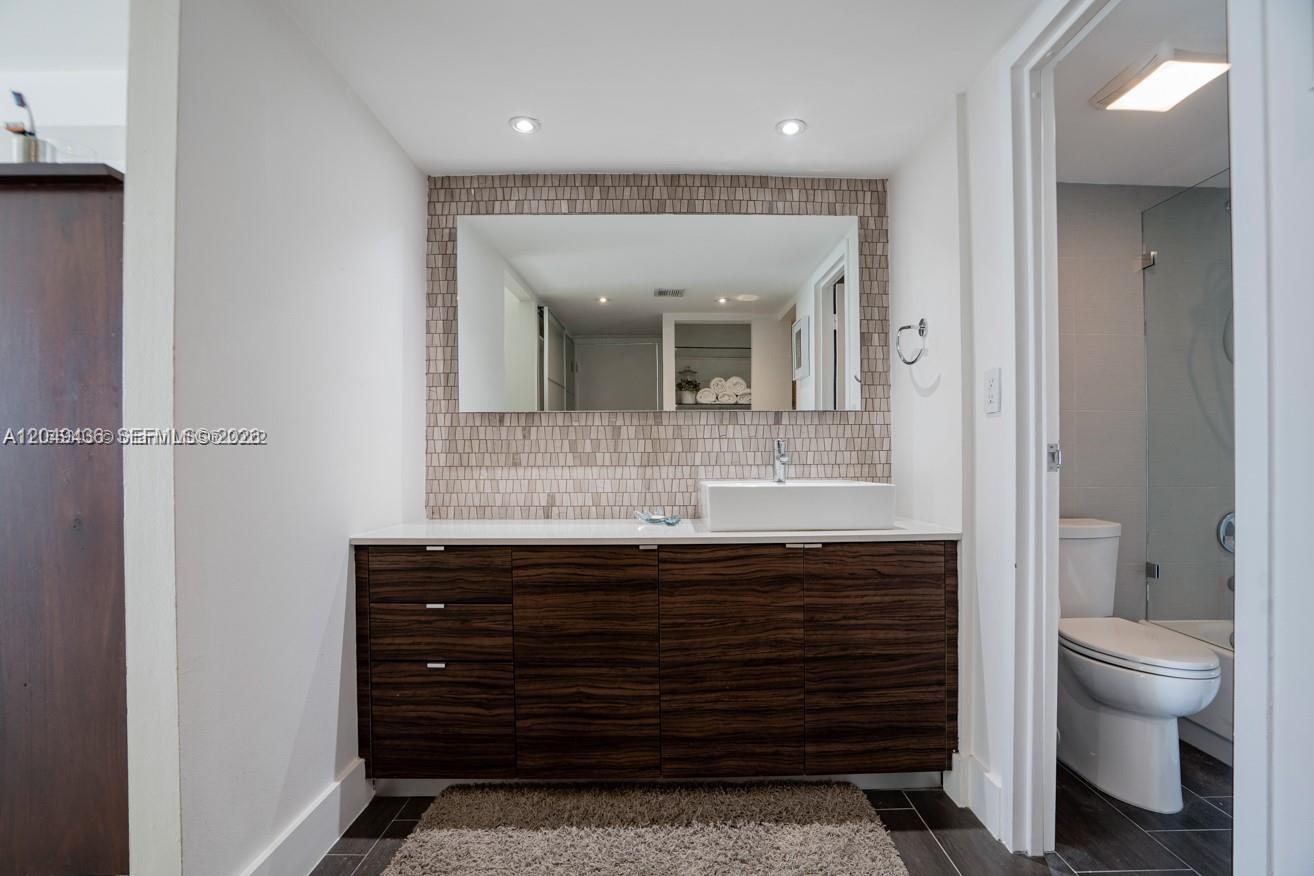 See details 1622 2 / 2 1357 sq. ft. $ 2026-07-07 0 Photo