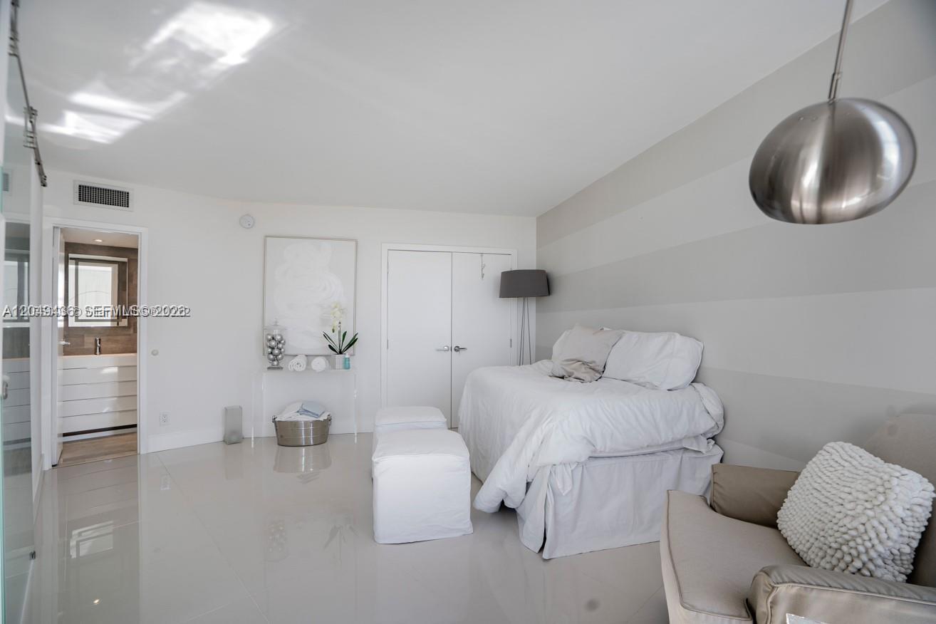 See details 1622 2 / 2 1357 sq. ft. $ 2026-07-07 0 Photo