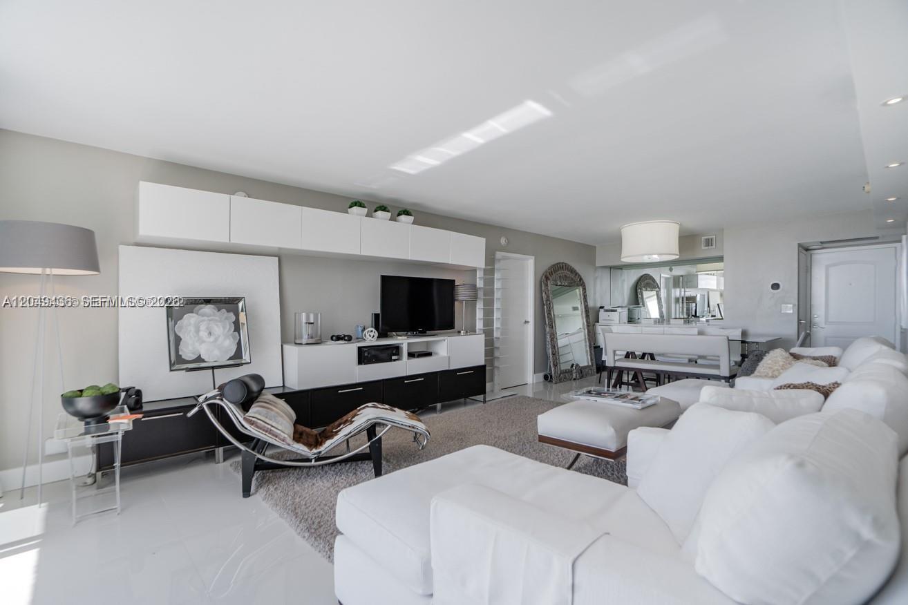 See details 1622 2 / 2 1357 sq. ft. $ 2026-07-07 0 Photo