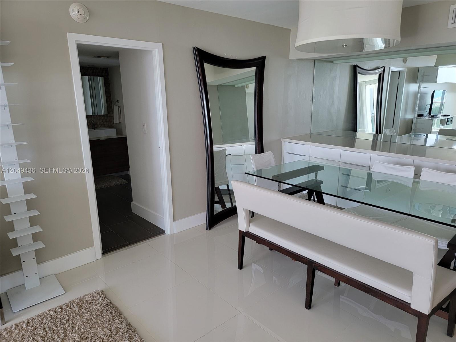 See details 1622 2 / 2 1357 sq. ft. $ 2026-07-07 0 Photo