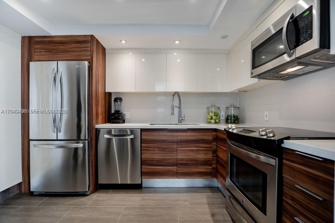 See details 1622 2 / 2 1357 sq. ft. $ 2026-07-07 0 Photo