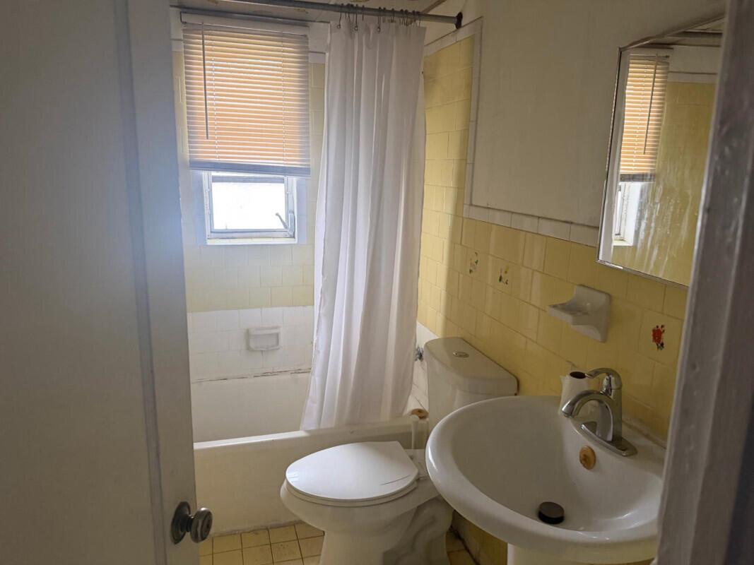 See details / 0 1190 sq. ft. $ 2026-07-08 0 Photo