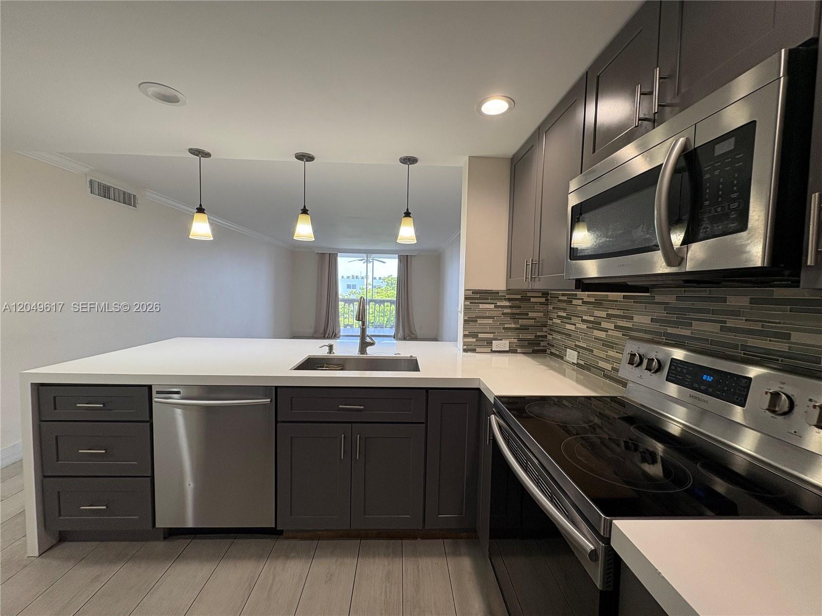 Photo of 900 12th Ave #703, Hallandale Beach, Florida, 33009 -