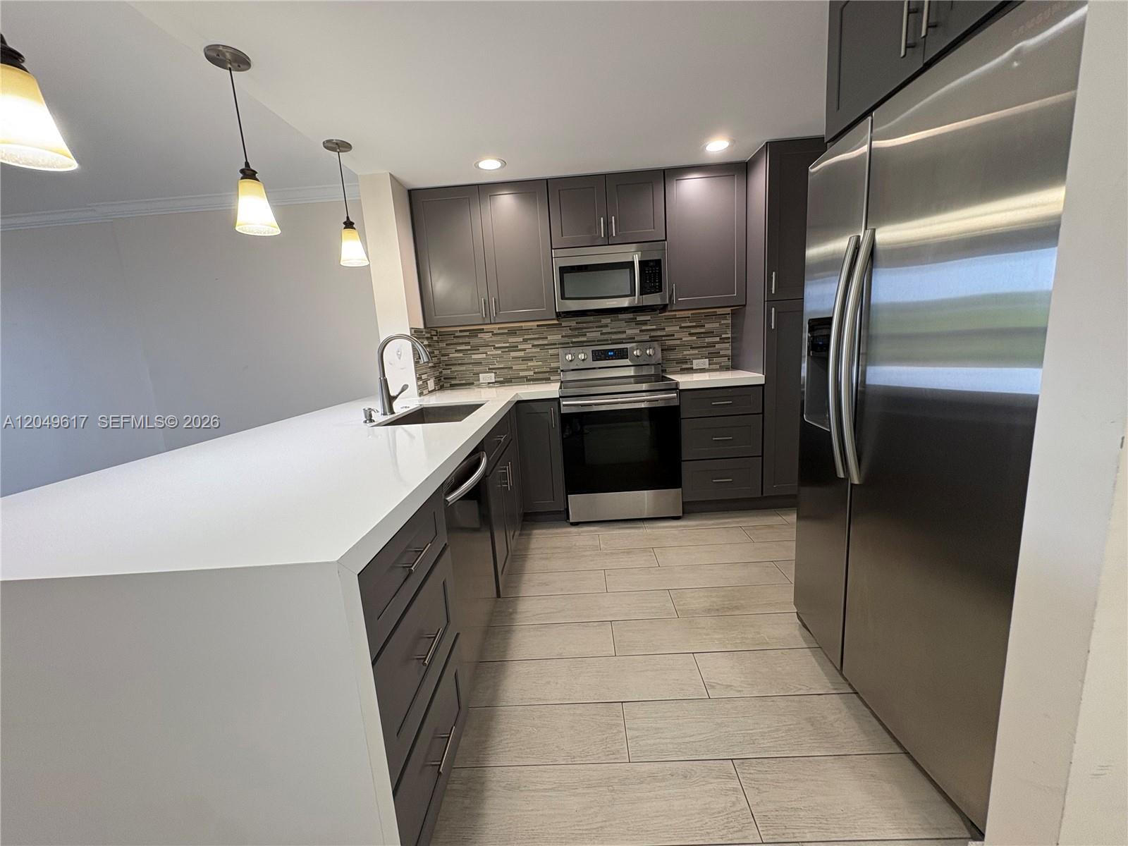 Photo of 900 12th Ave #703, Hallandale Beach, Florida, 33009 -