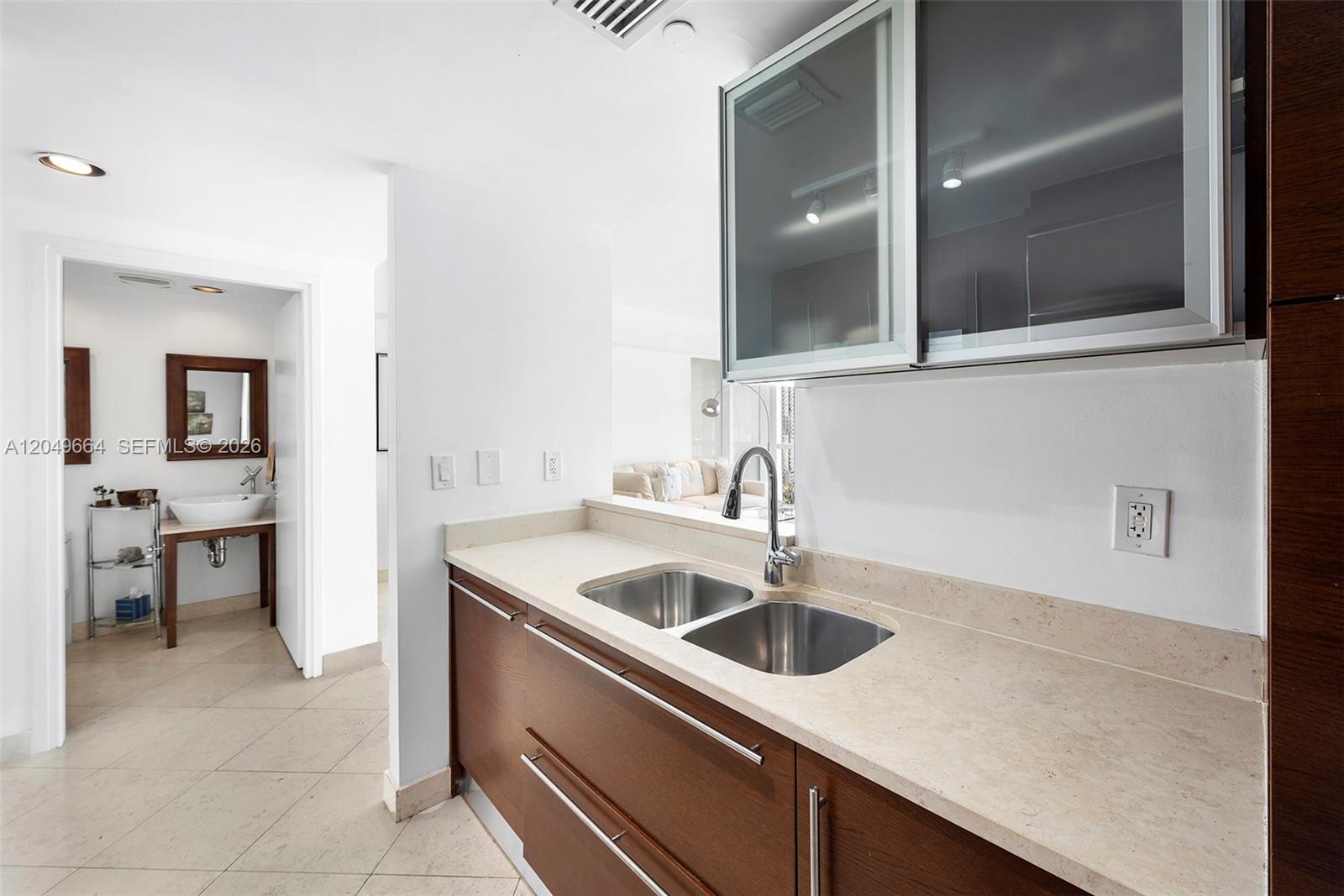 Photo of 450 Alton Rd  #1708, Miami Beach, Florida, 33139 - 