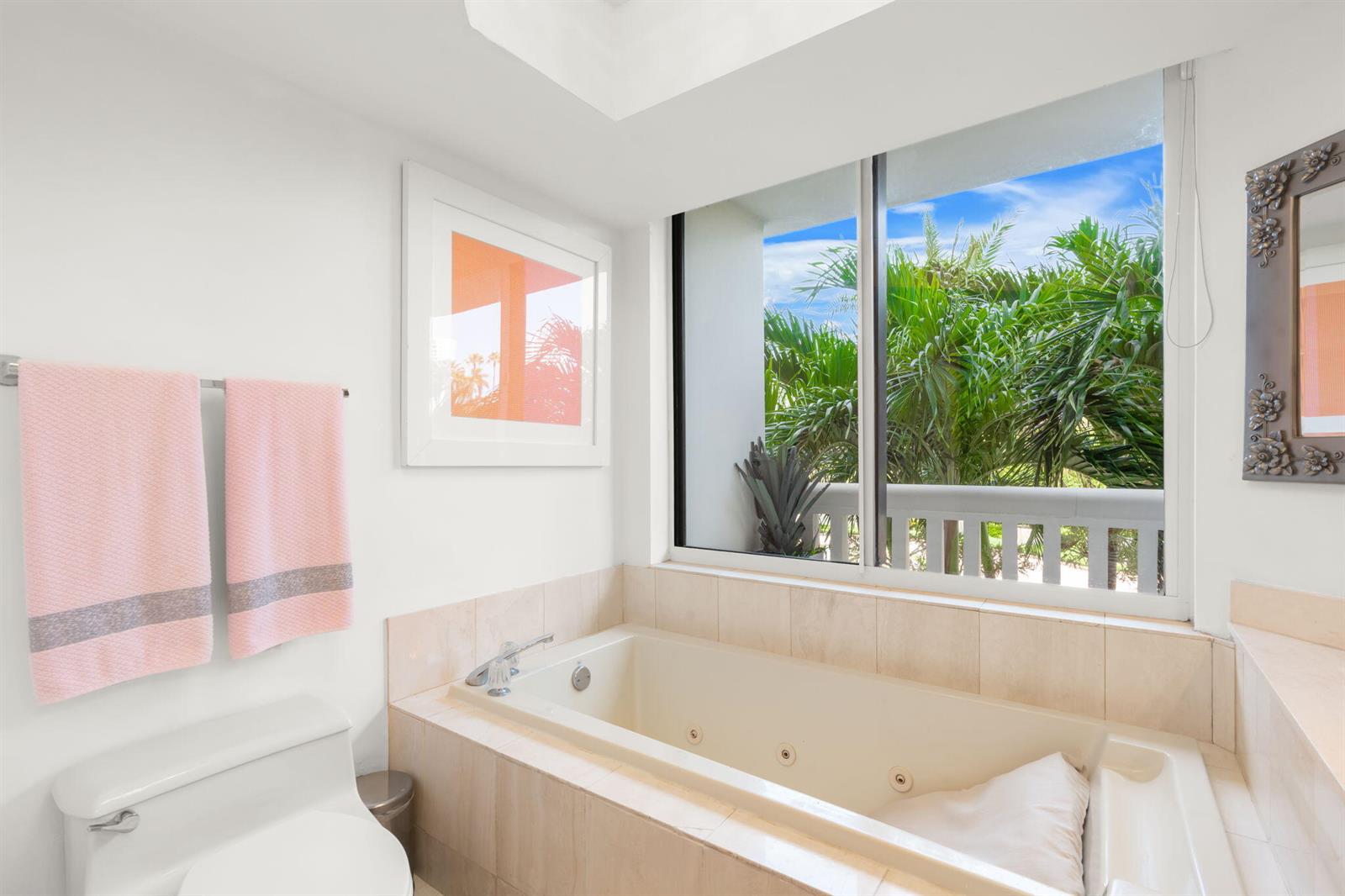 305 2 / 2 1230 sq. ft. $ 2026-07-22 0 foto
