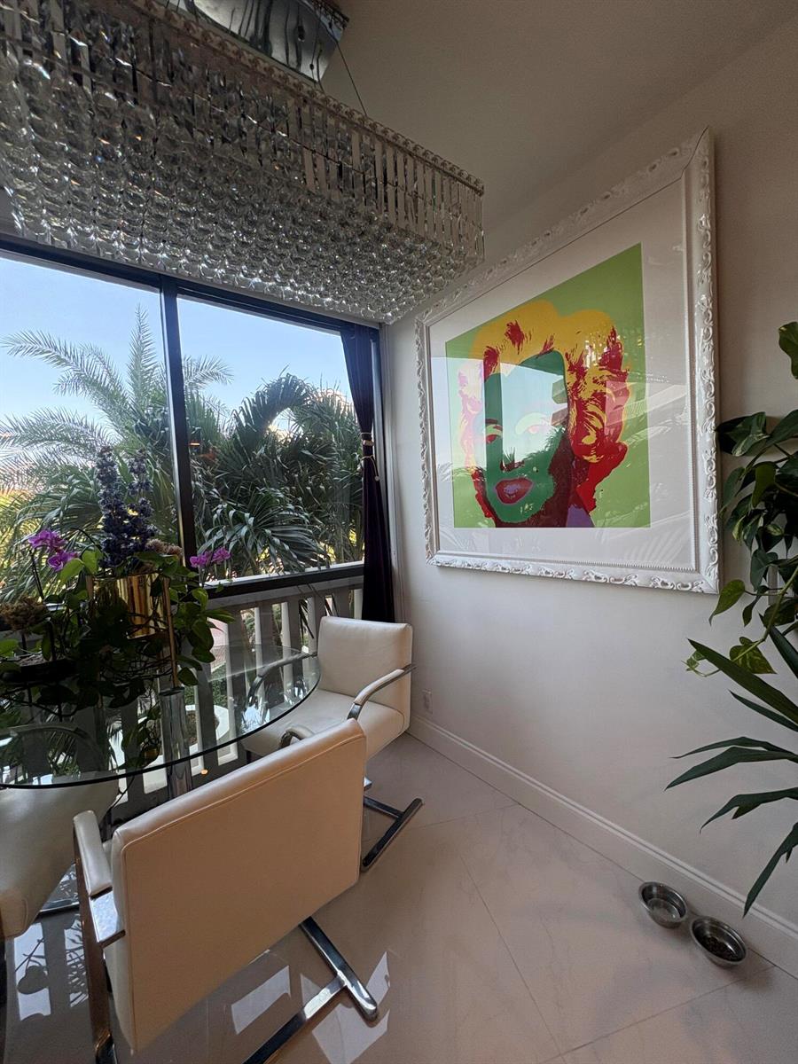 See details 305 2 / 2 1230 sq. ft. $ 2026-07-08 0 Photo