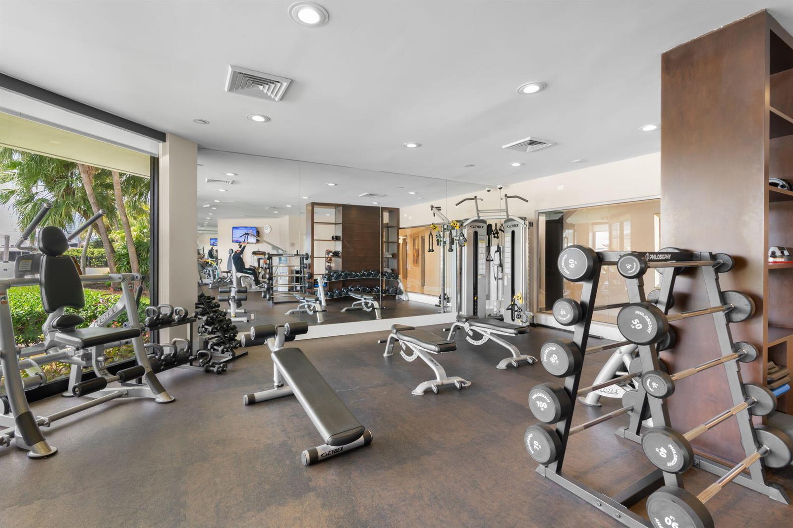 305 2 / 2 1230 sq. ft. $ 2026-07-22 0 foto