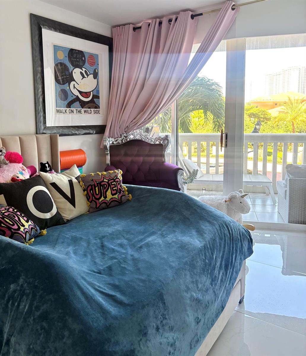 See details 305 2 / 2 1230 sq. ft. $ 2026-07-08 0 Photo