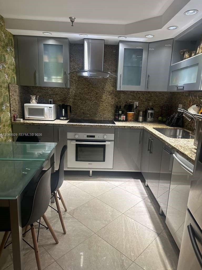 See details 2207 2 / 2 1008 sq. ft. $ 2026-07-08 0 Photo
