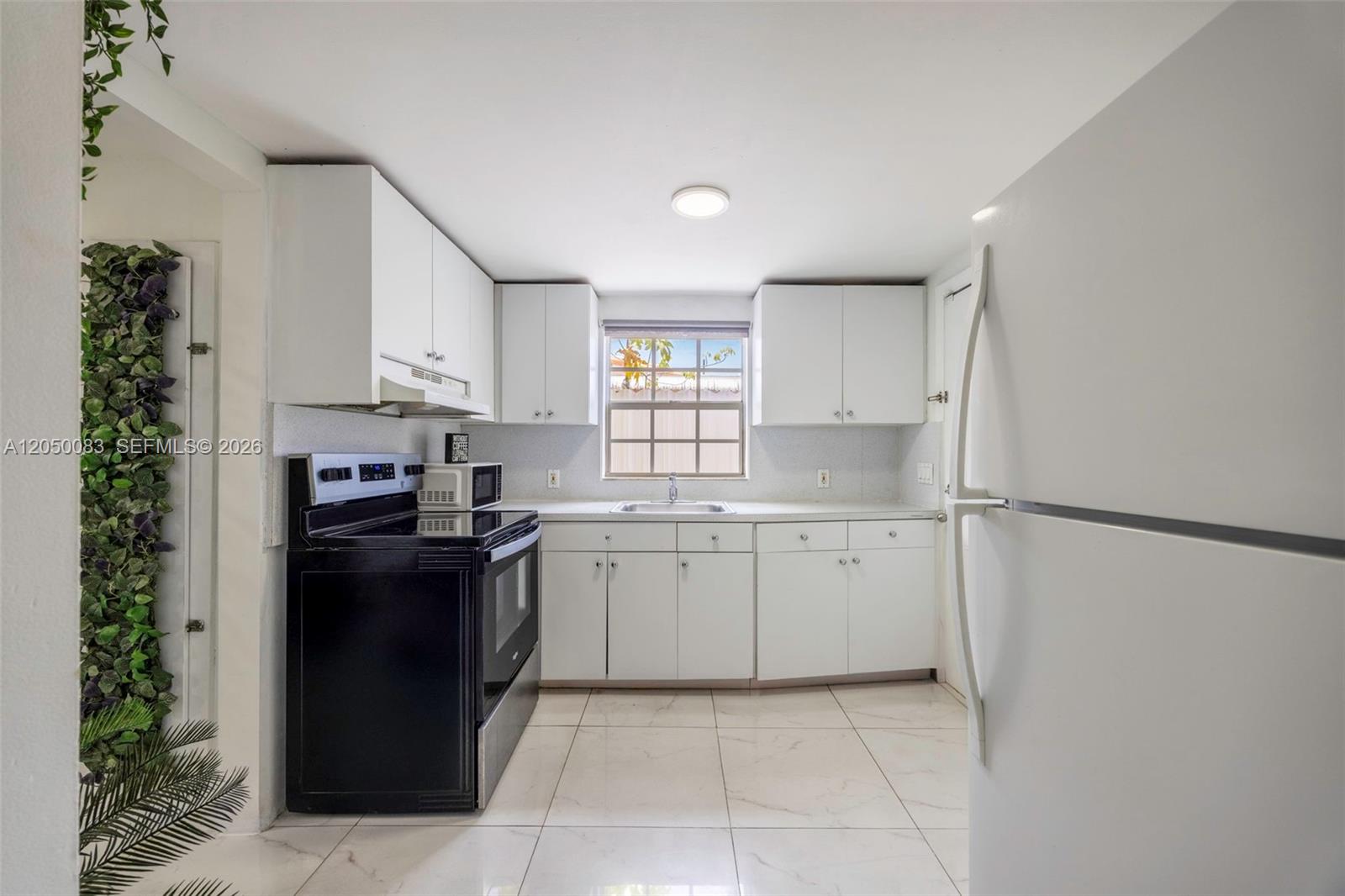 See details / 2624 sq. ft. $ 2026-07-08 0 Photo