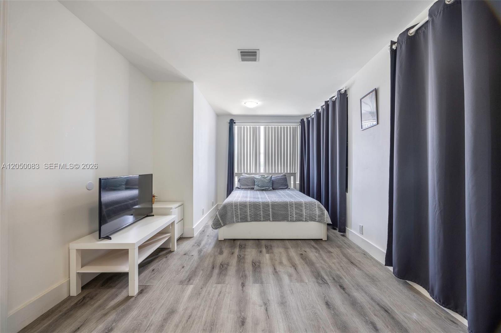 See details / 2624 sq. ft. $ 2026-07-08 0 Photo