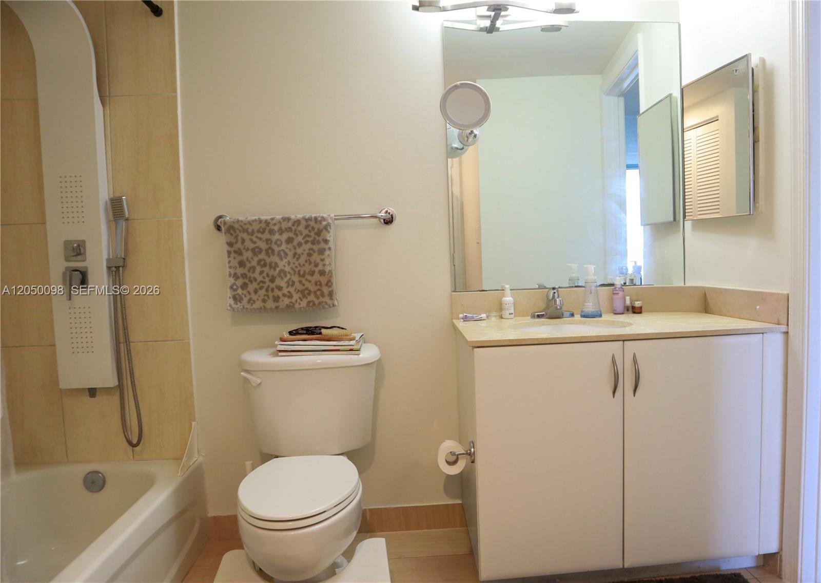 Ver detalles 3411 1 / 1 791 sq. ft. $ 2026-07-08 0 foto
