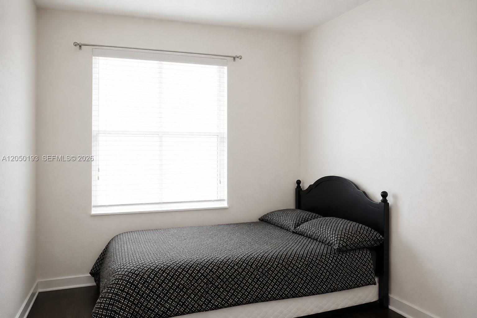 Ver detalles 16474 4 / 3 2080 sq. ft. $ 2026-08-06 0 foto