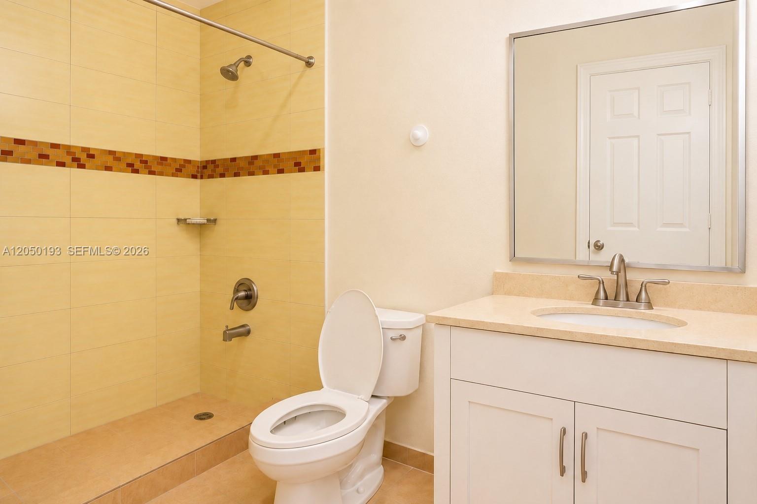 Ver detalles 16474 4 / 3 2080 sq. ft. $ 2026-08-06 0 foto