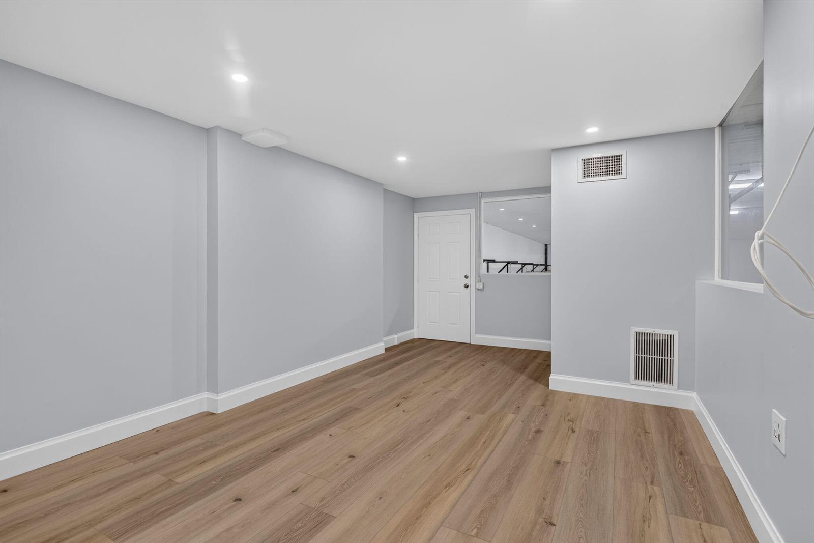 Ver detalles 6 / 0 sq. ft. $ 2026-07-10 0 foto