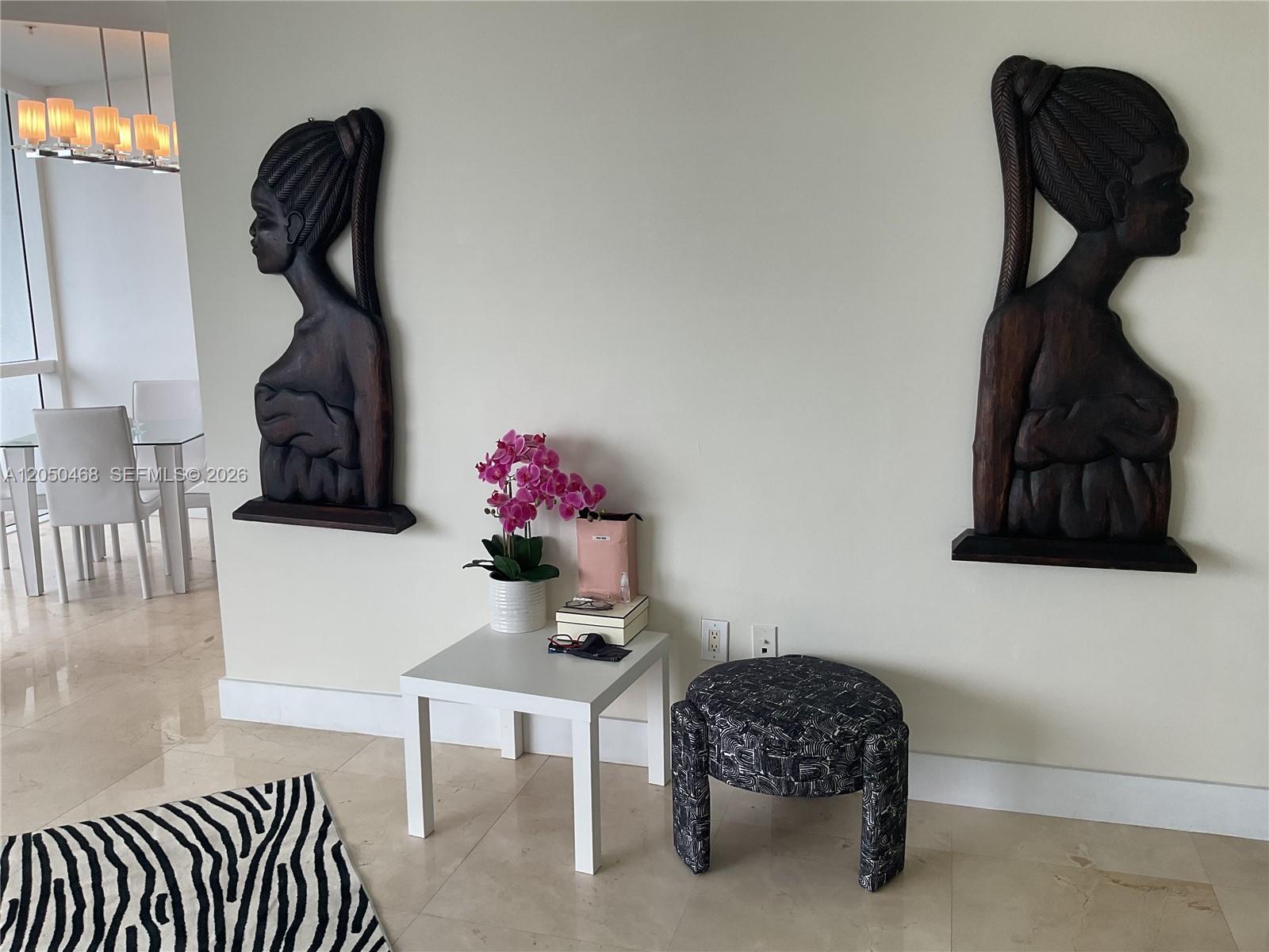 901A 2 / 2 1289 sq. ft. $ 2026-07-08 0 foto