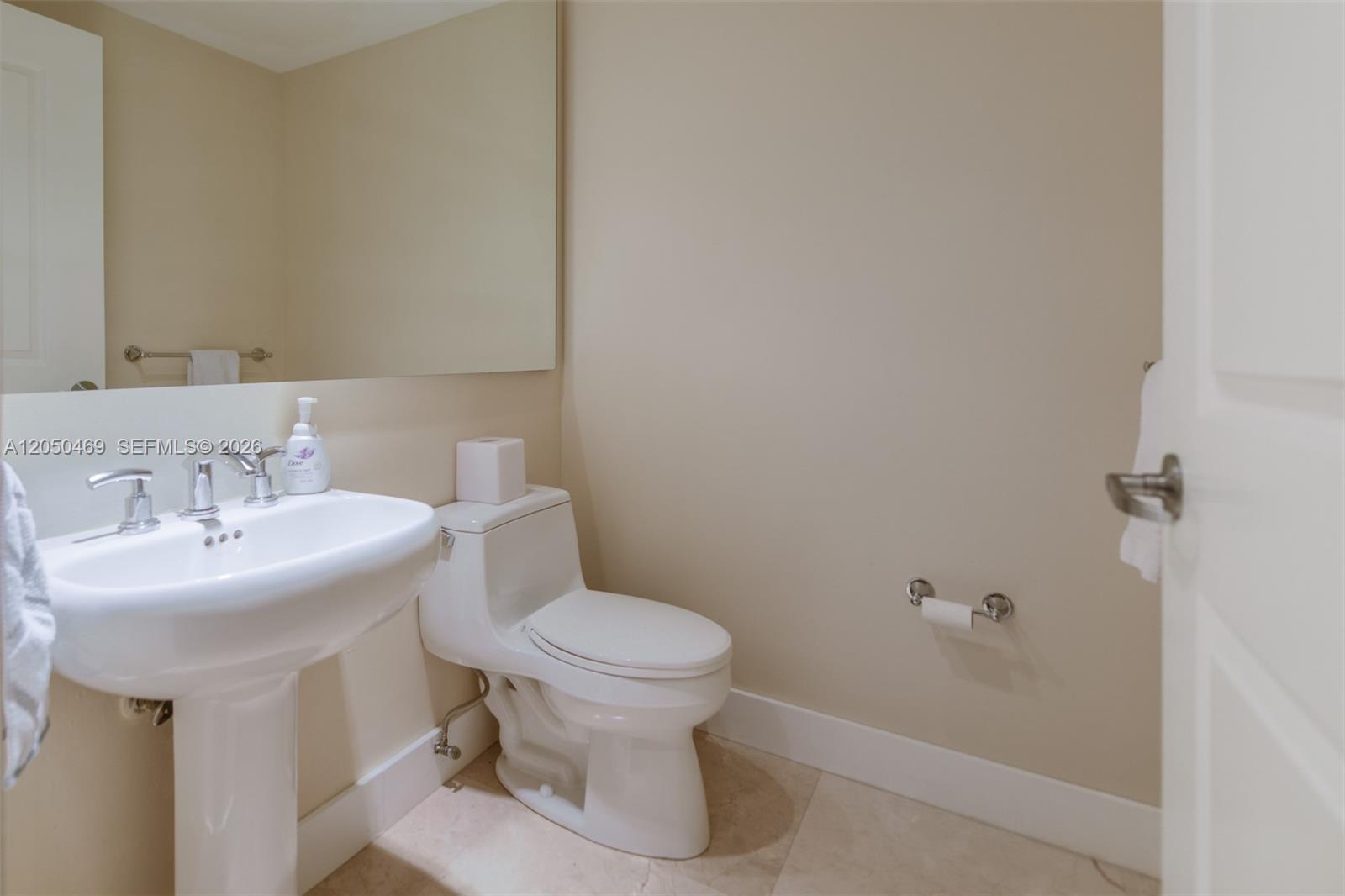 Photo of 3101 Ocean Dr #404, Hollywood, Florida, 33019 -