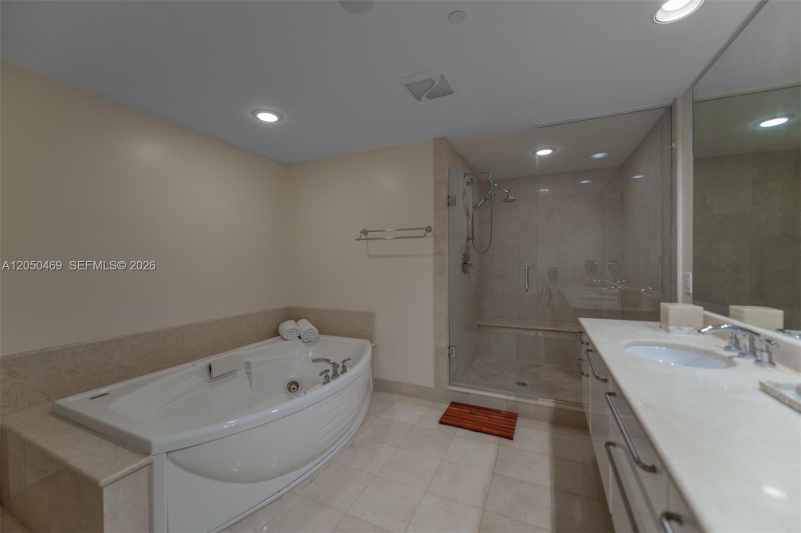 Photo of 3101 Ocean Dr #404, Hollywood, Florida, 33019 -