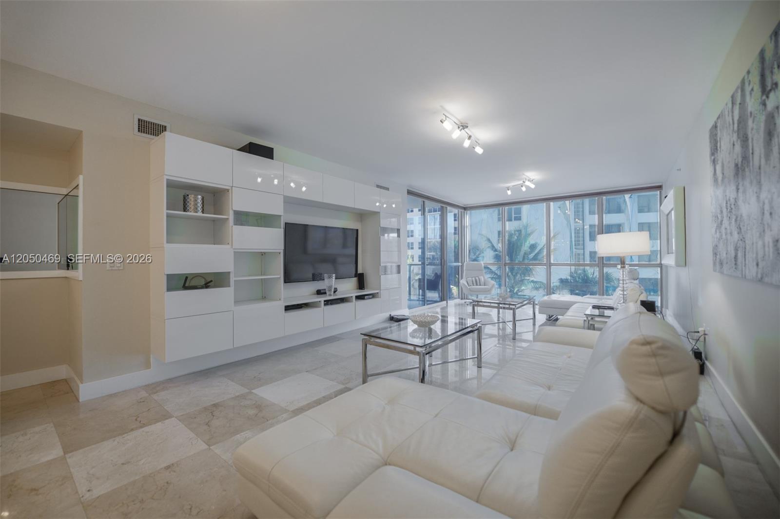 Photo of 3101 Ocean Dr #404, Hollywood, Florida, 33019 -