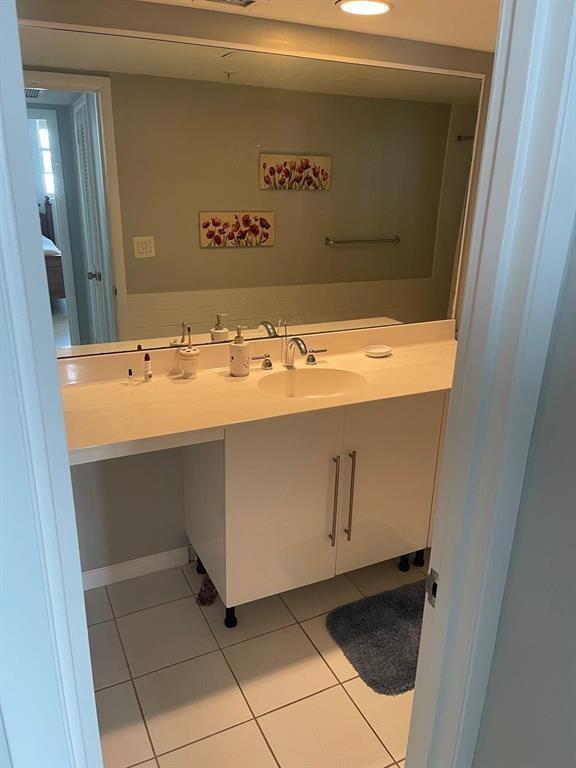 Photo of 3000 Ocean #302, Hollywood, Florida, 33019 - Photo 23