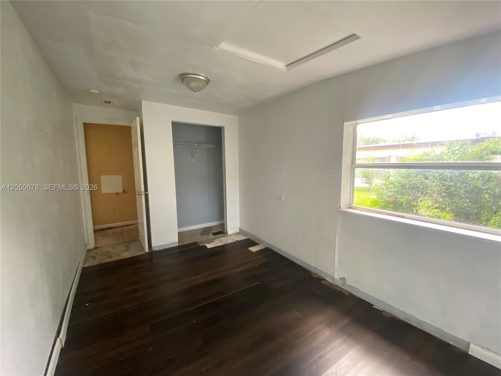 Ver detalles 705 3 / 2 sq. ft. $ 2026-07-09 0 foto