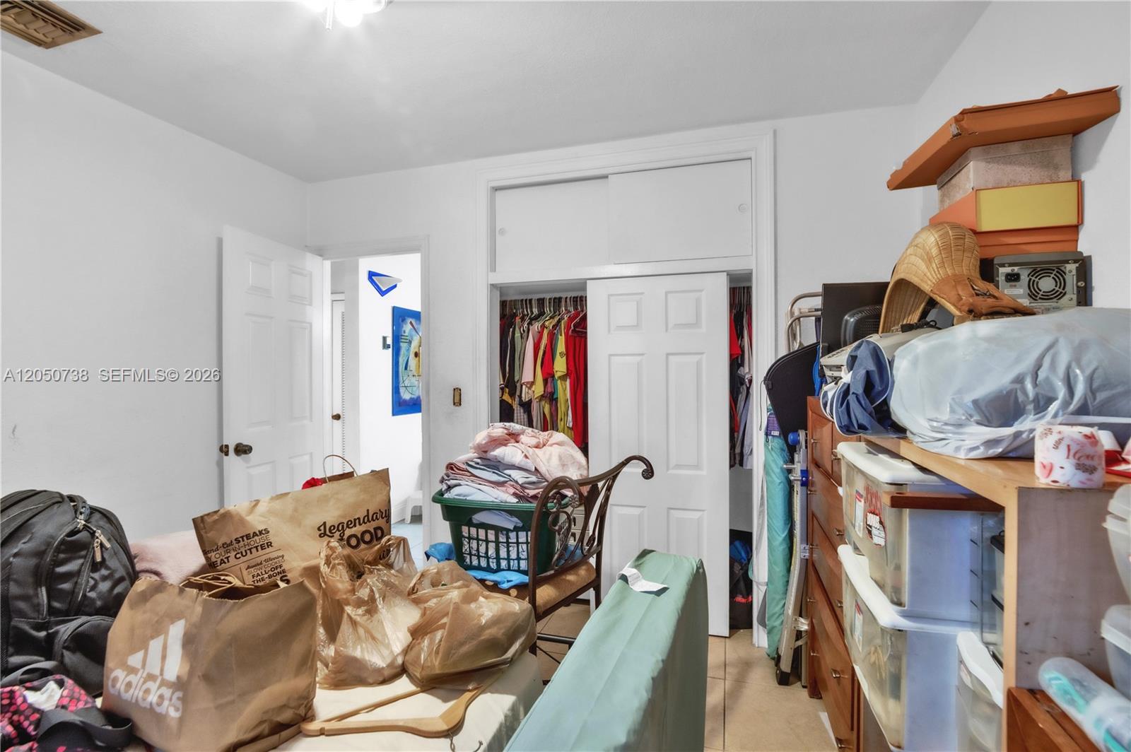 See details / 1950 sq. ft. $ 2026-07-09 0 Photo