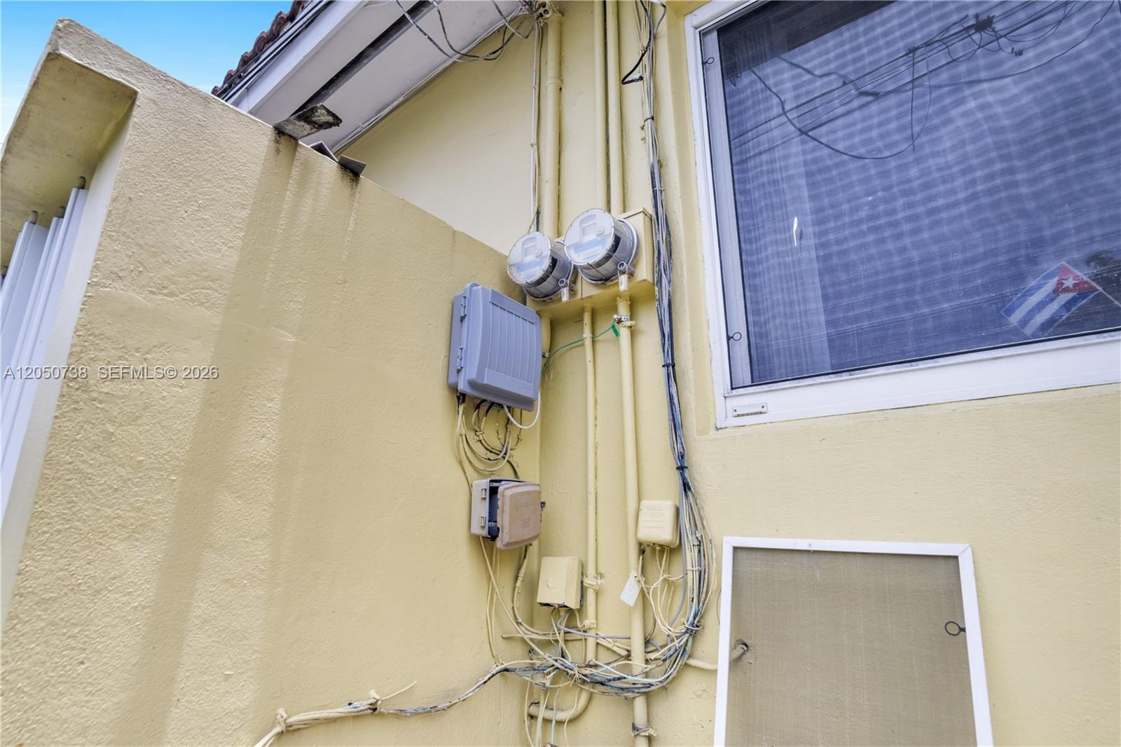 See details / 1950 sq. ft. $ 2026-07-09 0 Photo