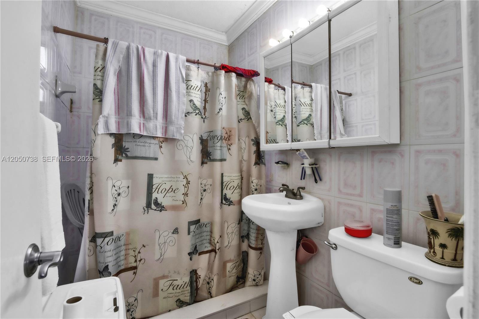 See details / 1950 sq. ft. $ 2026-07-09 0 Photo