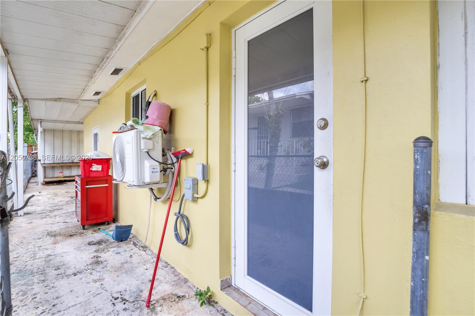 See details / 1950 sq. ft. $ 2026-07-09 0 Photo
