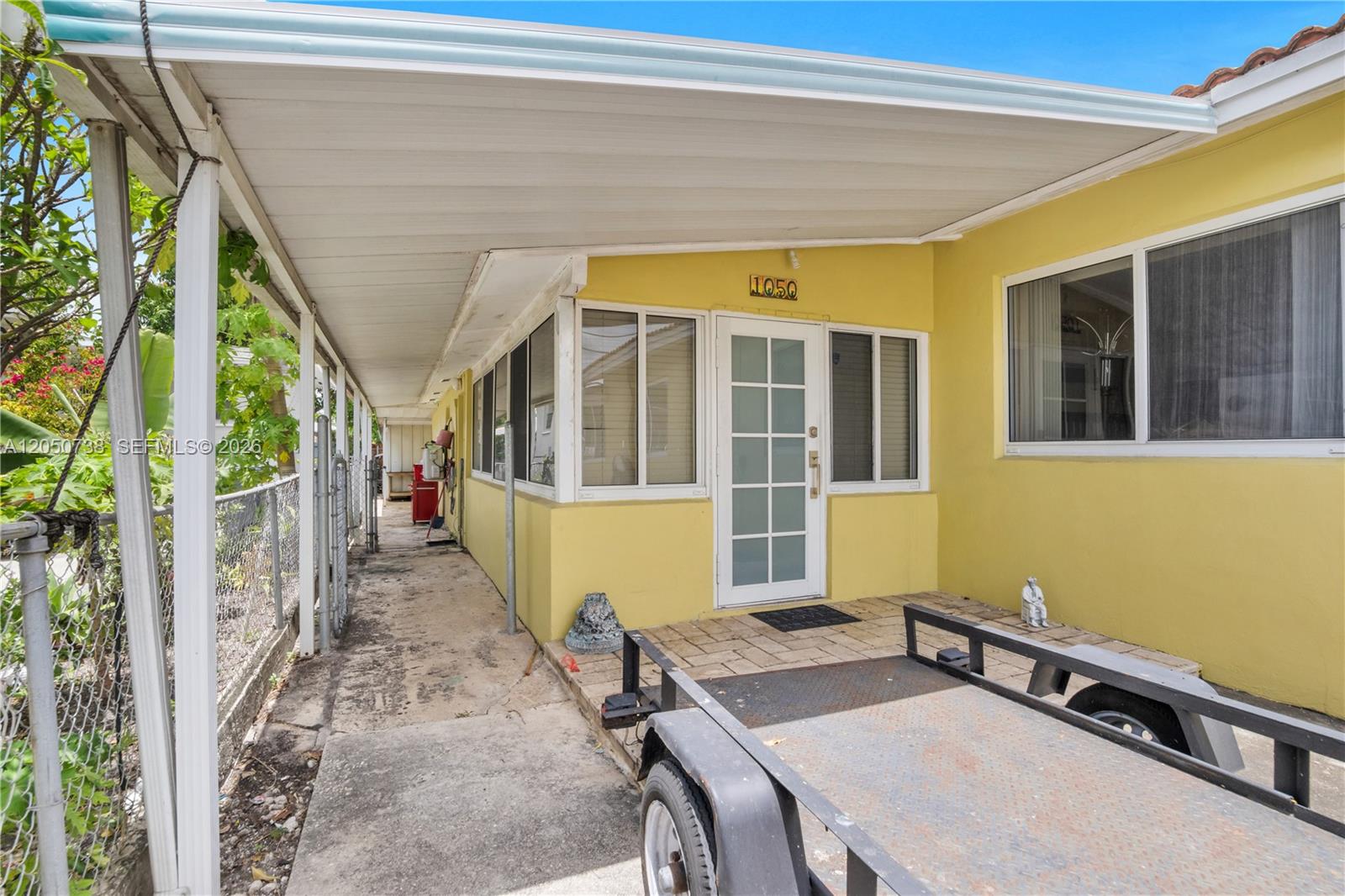 See details / 1950 sq. ft. $ 2026-07-09 0 Photo