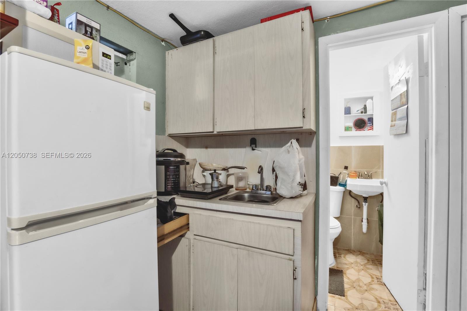 See details / 1950 sq. ft. $ 2026-07-09 0 Photo
