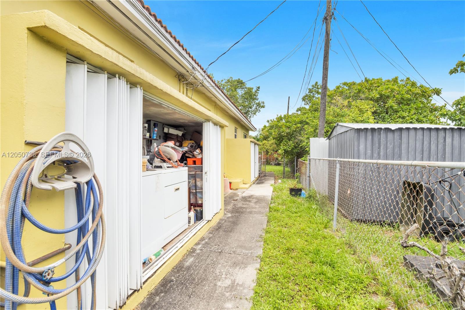 See details / 1950 sq. ft. $ 2026-07-09 0 Photo