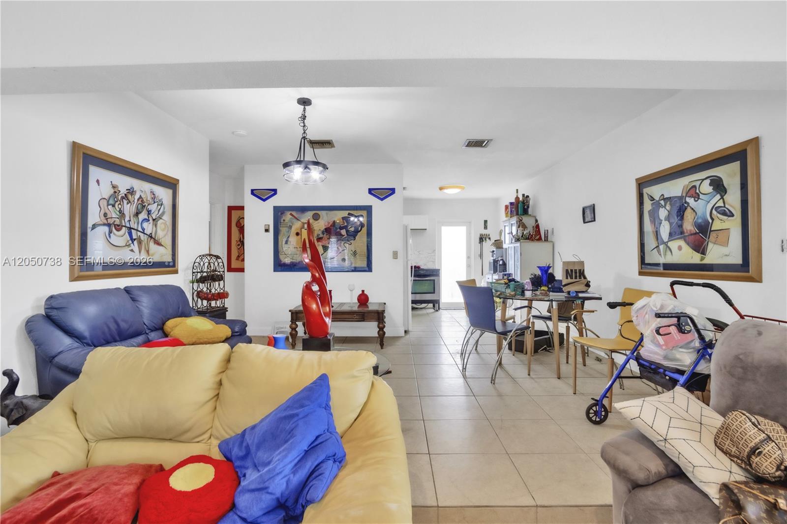 See details / 1950 sq. ft. $ 2026-07-09 0 Photo