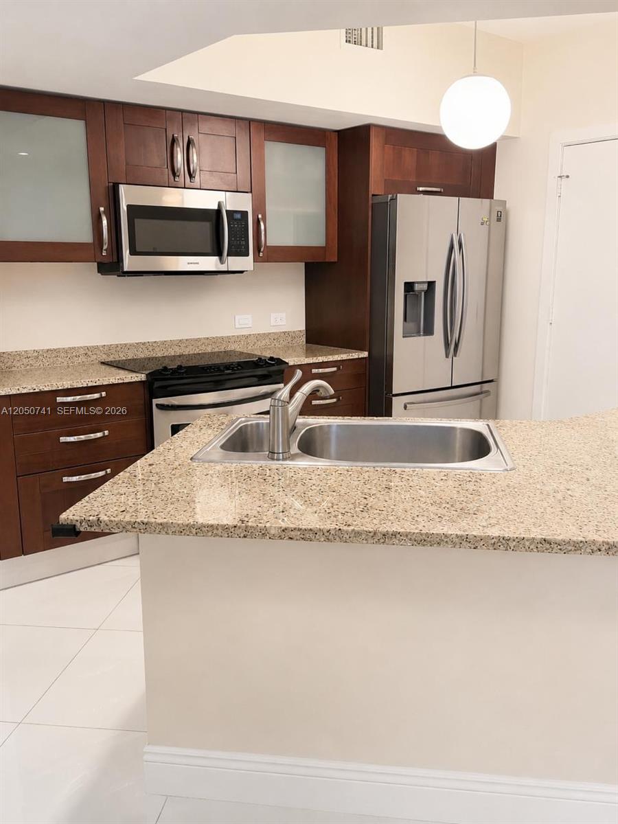 Photo of 20000 Country Club Dr #405, Aventura, Florida, 33180 -