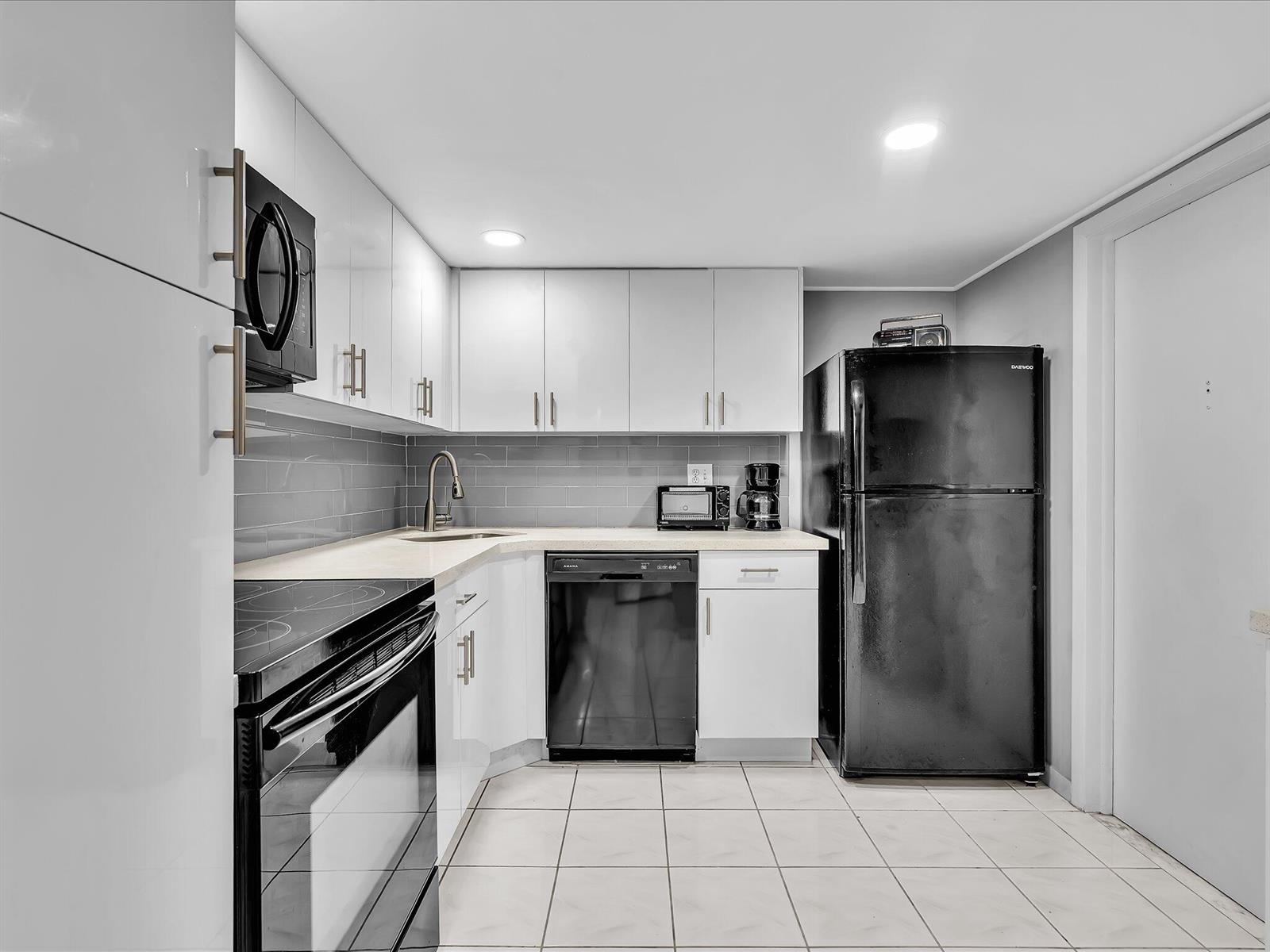Photo of 1410 Ocean #1103, Hollywood, Florida, 33019 - 05-FPP00356