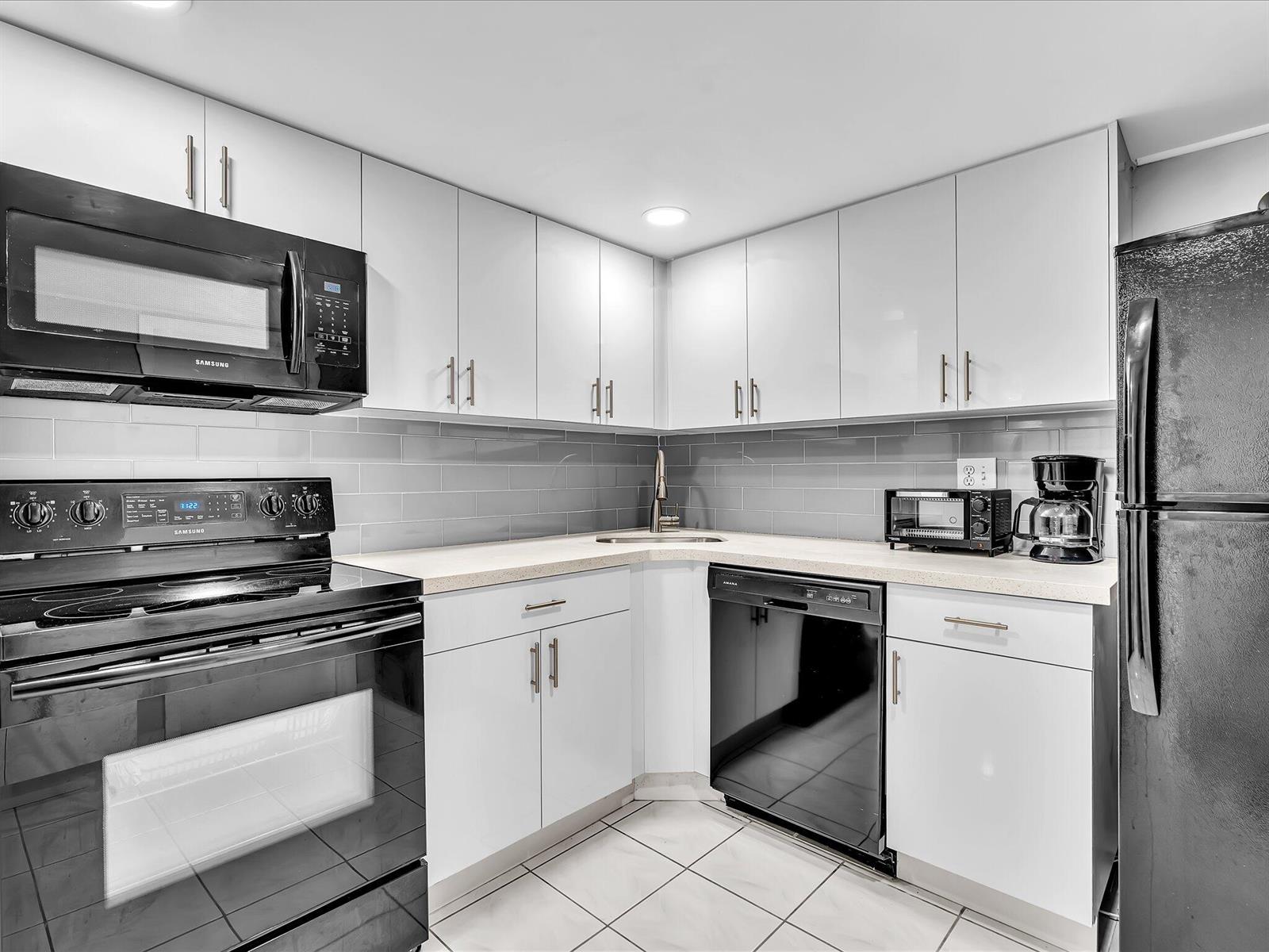 Photo of 1410 Ocean #1103, Hollywood, Florida, 33019 - 08-FPP00371