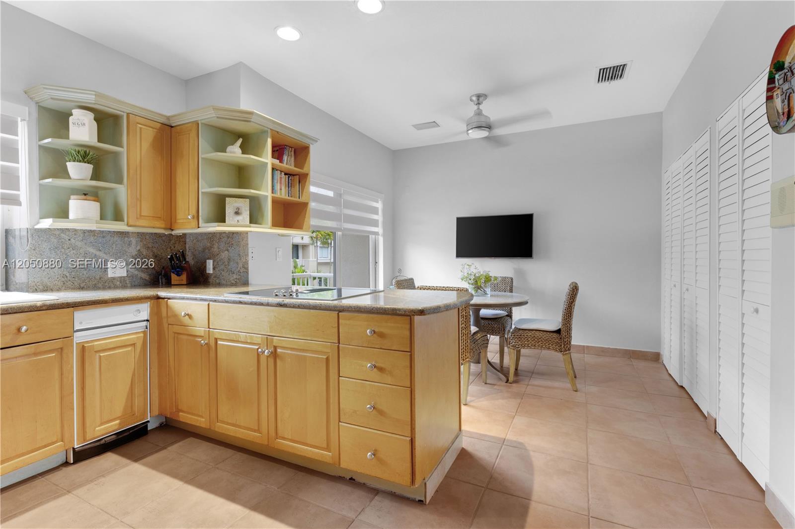 Photo of 21399 Marina Cove Cir  #15, Aventura, Florida, 33180 - 