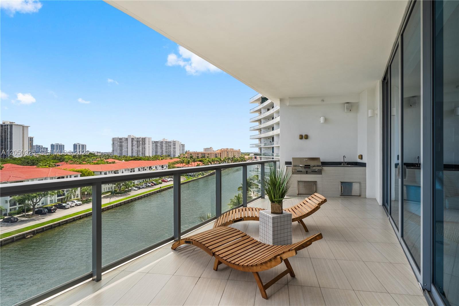 Photo of 3250 188th St  #608, Aventura, Florida, 33180 - 