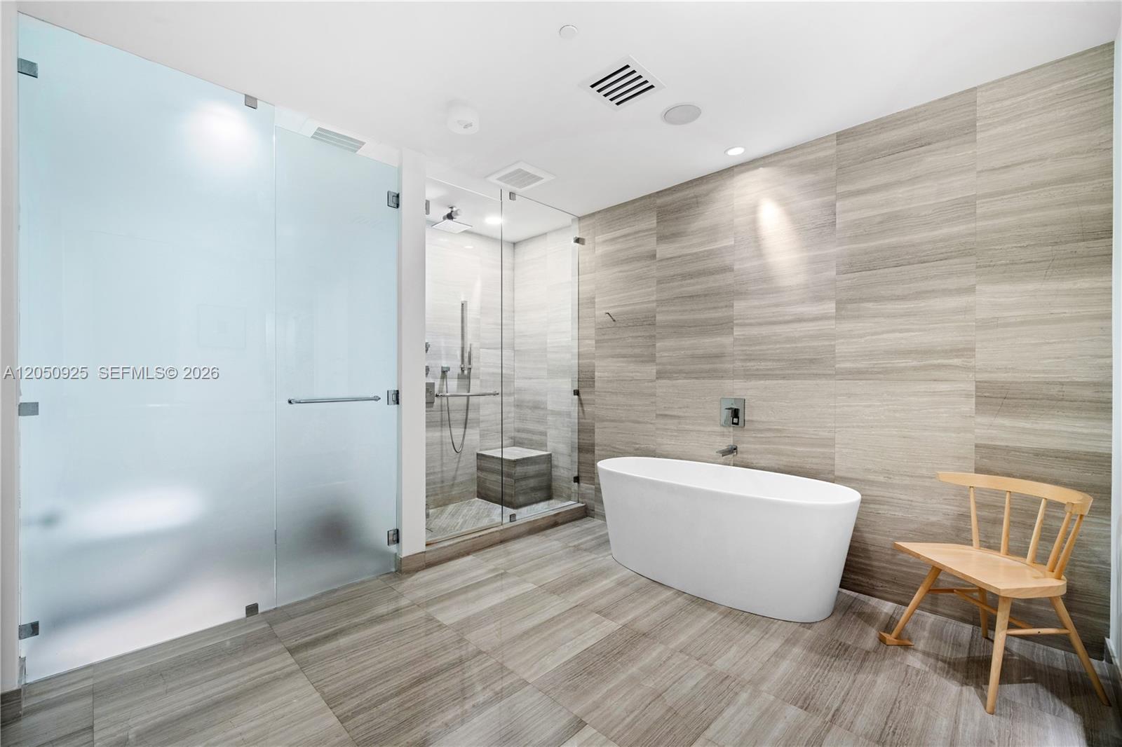 Photo of 3250 188th St  #608, Aventura, Florida, 33180 - 
