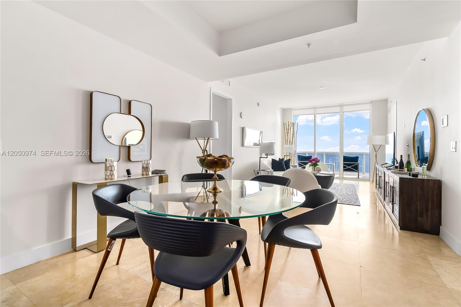 See details 3408 2 / 3 1570 sq. ft. $ 2026-07-09 0 Photo