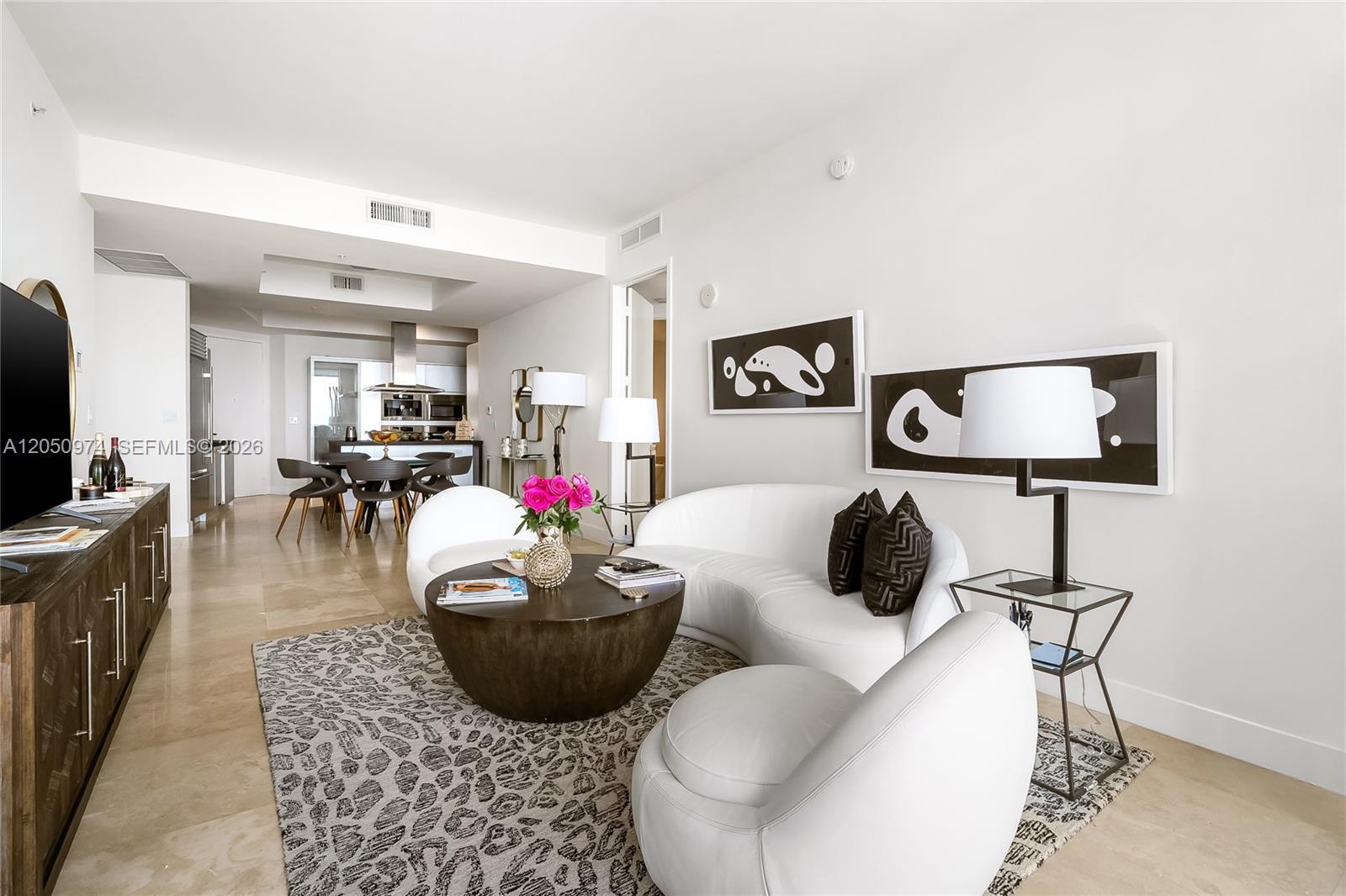 See details 3408 2 / 3 1570 sq. ft. $ 2026-07-09 0 Photo