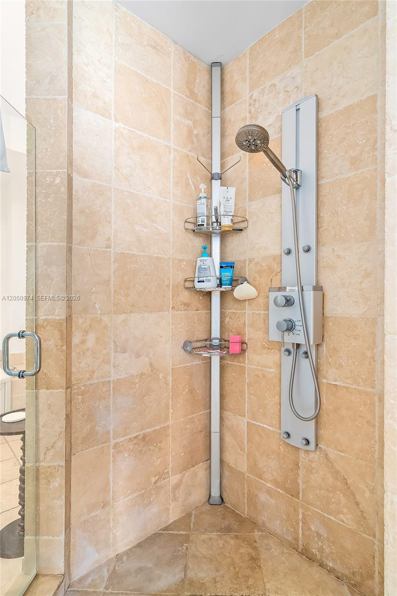 See details 3408 2 / 3 1570 sq. ft. $ 2026-07-09 0 Photo