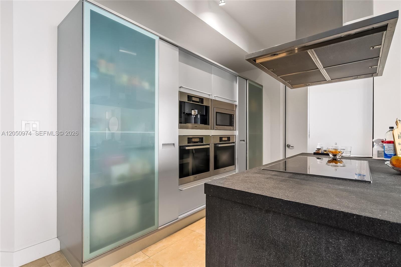 See details 3408 2 / 3 1570 sq. ft. $ 2026-07-09 0 Photo