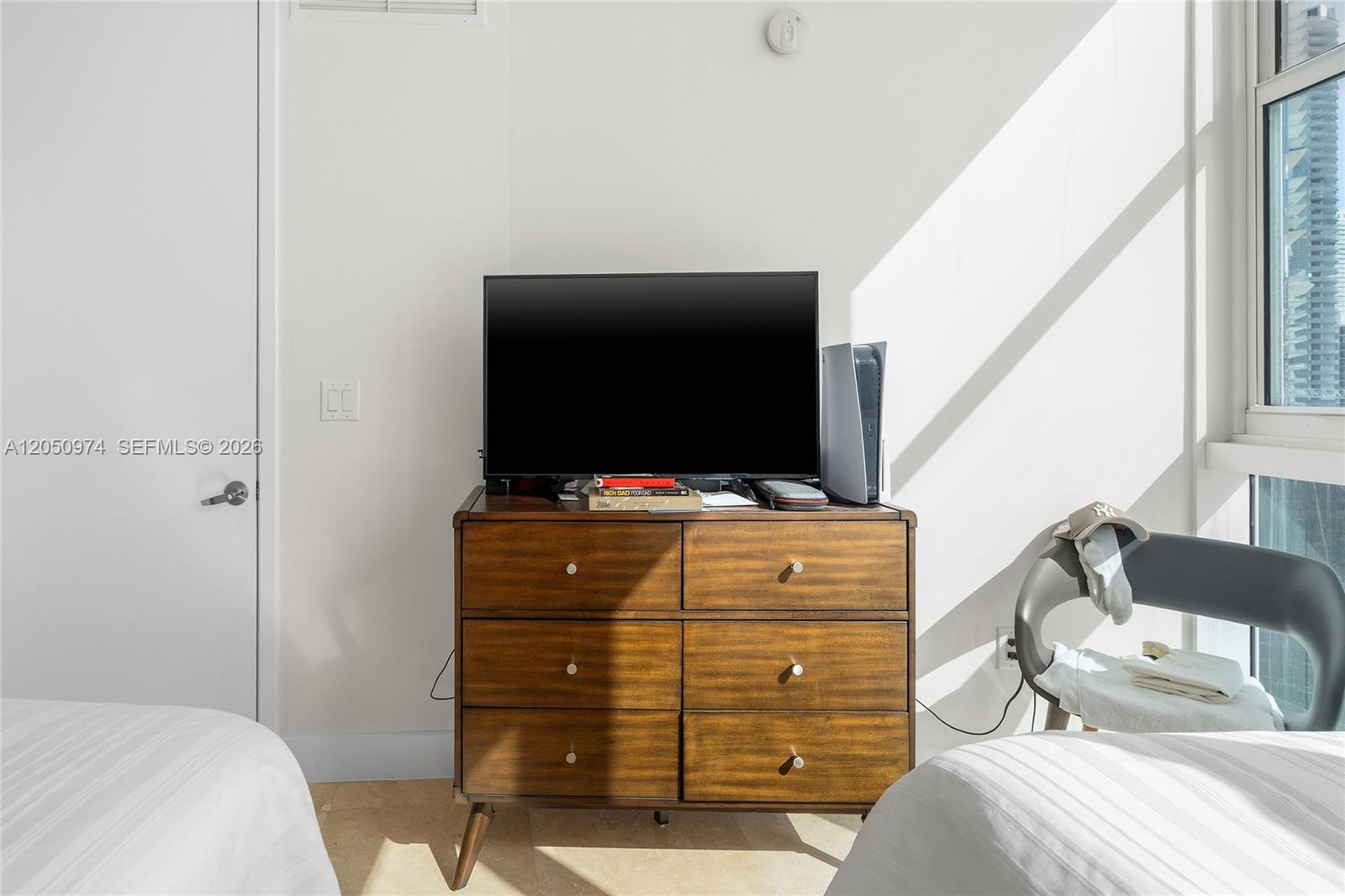 See details 3408 2 / 3 1570 sq. ft. $ 2026-07-09 0 Photo