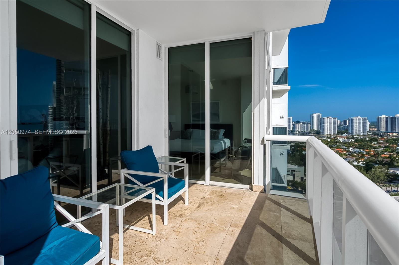 See details 3408 2 / 3 1570 sq. ft. $ 2026-07-09 0 Photo