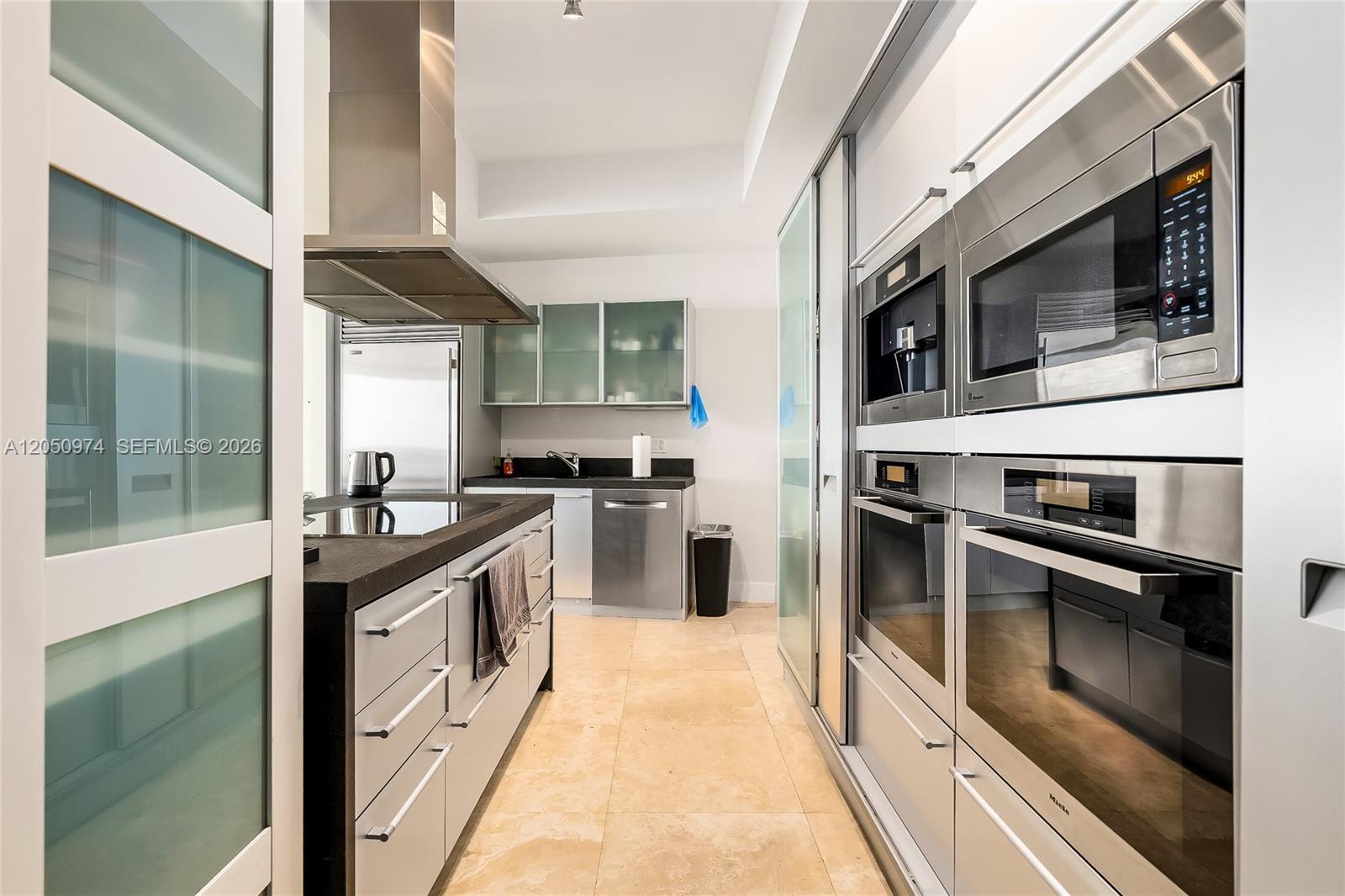 See details 3408 2 / 3 1570 sq. ft. $ 2026-07-09 0 Photo