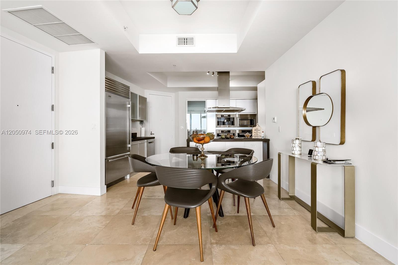 See details 3408 2 / 3 1570 sq. ft. $ 2026-07-09 0 Photo