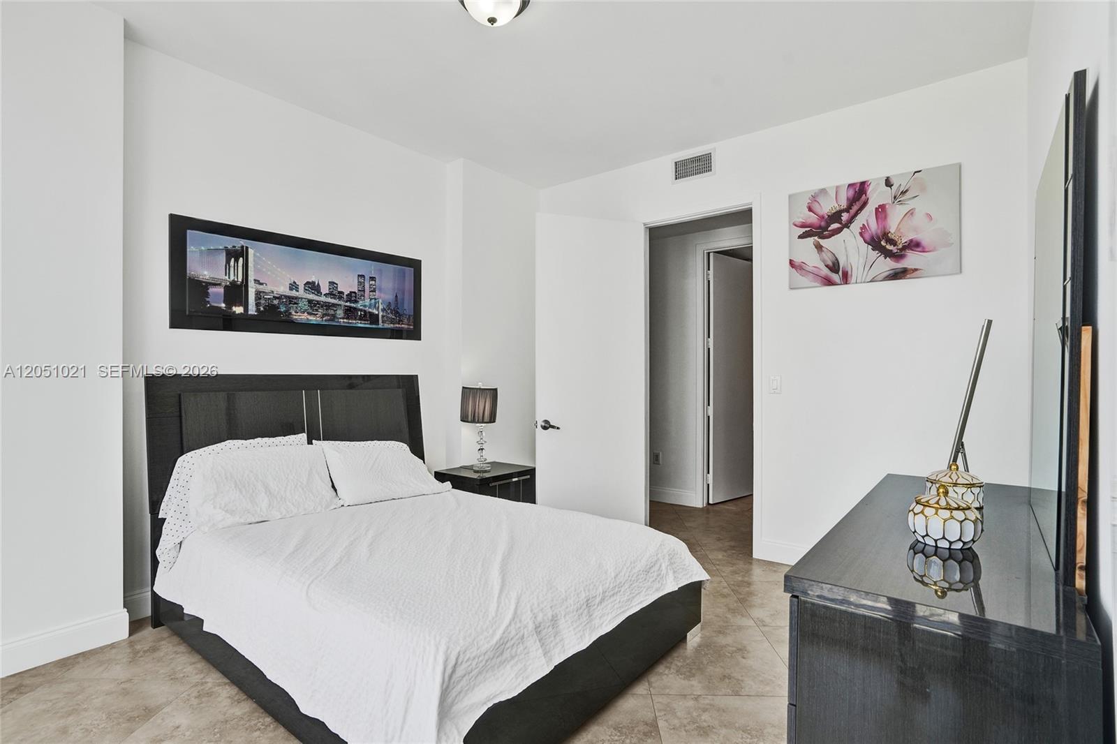 4705 2 / 2 1577 sq. ft. $ 2026-07-09 0 Photo