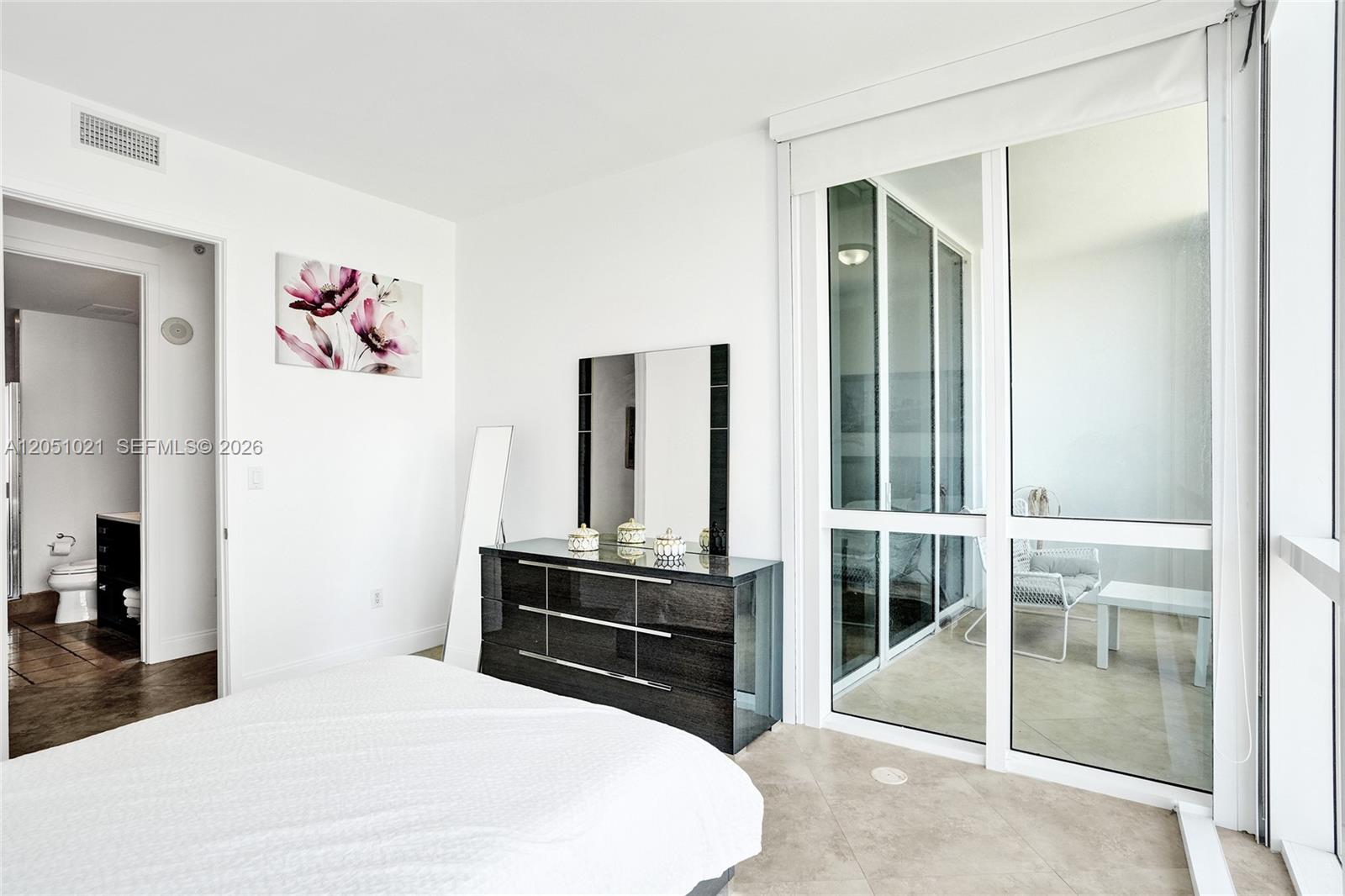 4705 2 / 2 1577 sq. ft. $ 2026-07-09 0 Photo